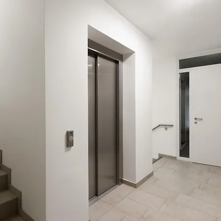 Aparthotel Limehome Ringstraße 3*